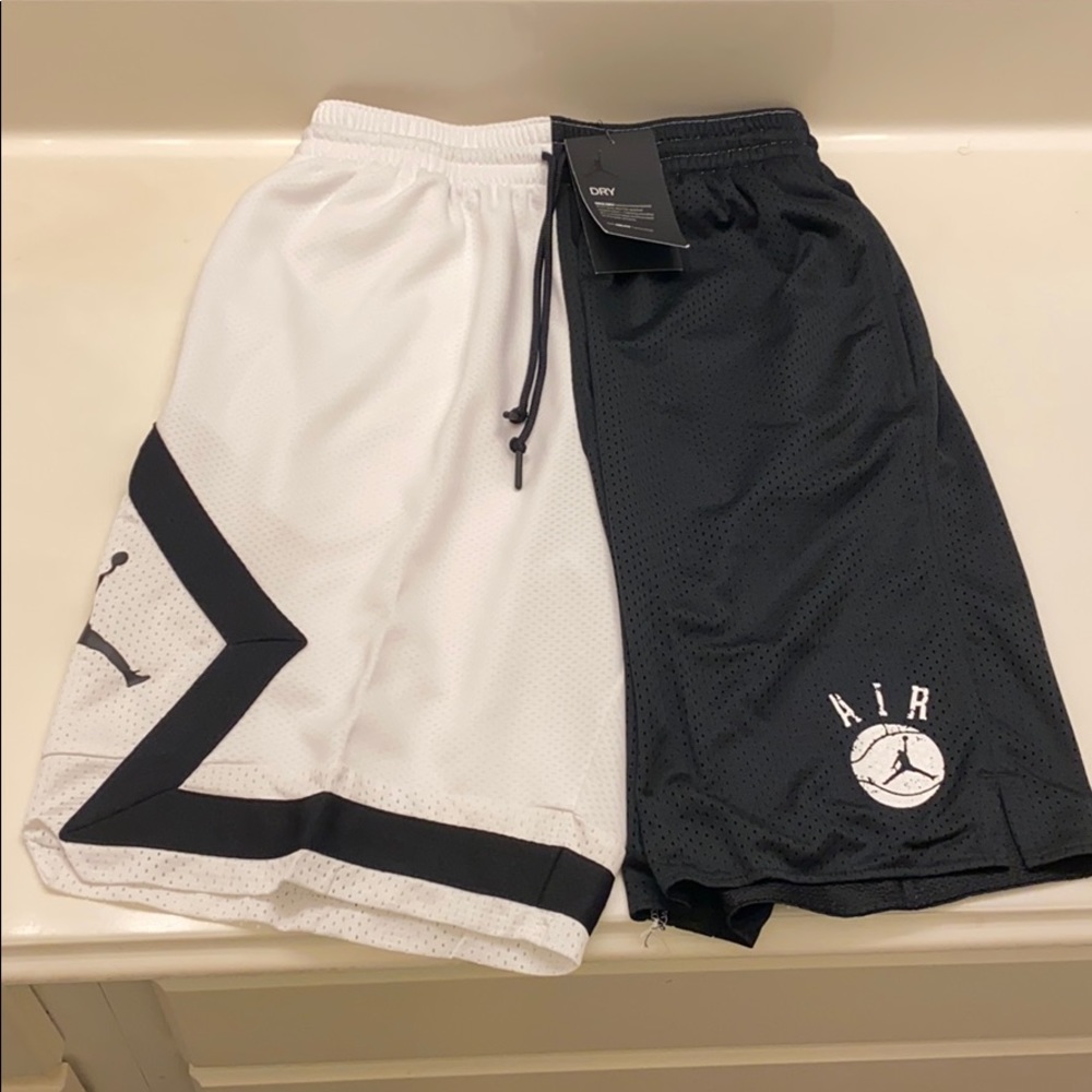 Air Jordan Men’s Shorts - Picture 12 of 15